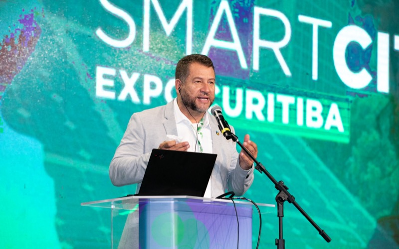 A speaker at Smart City Expo Curitiba stage